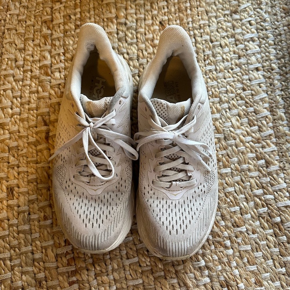 Hoka Clifton 7 Almond Mlik/Bronze Mesh